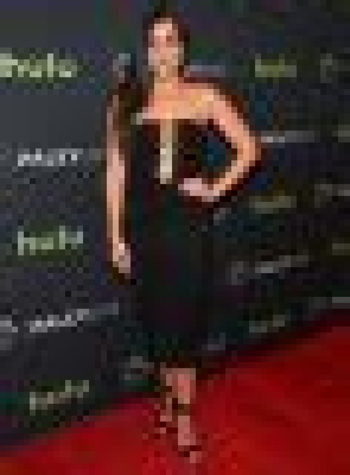 Audrey Esparza Height Weight Age Bra Size Body Measurements Facts Family