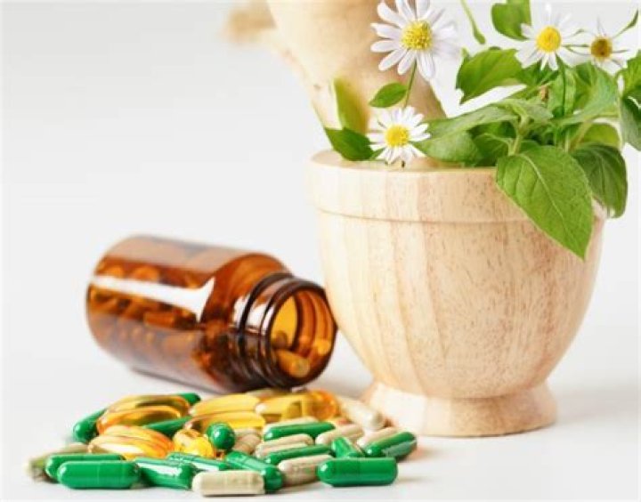 Carrie Bickmore Shares Swimsuit Photo on "Holiday Mode"