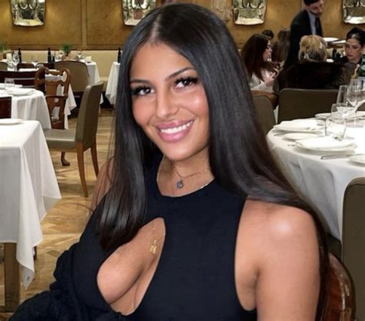 Layla Al-Momani in Bathing Suit is "Wearing Your Fave Color" — Celebwell