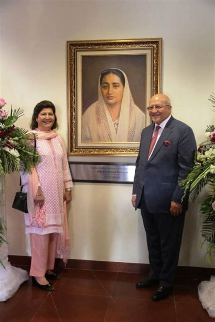 Shahzada Dawood: Wife Christine and Children Suleman and Alina